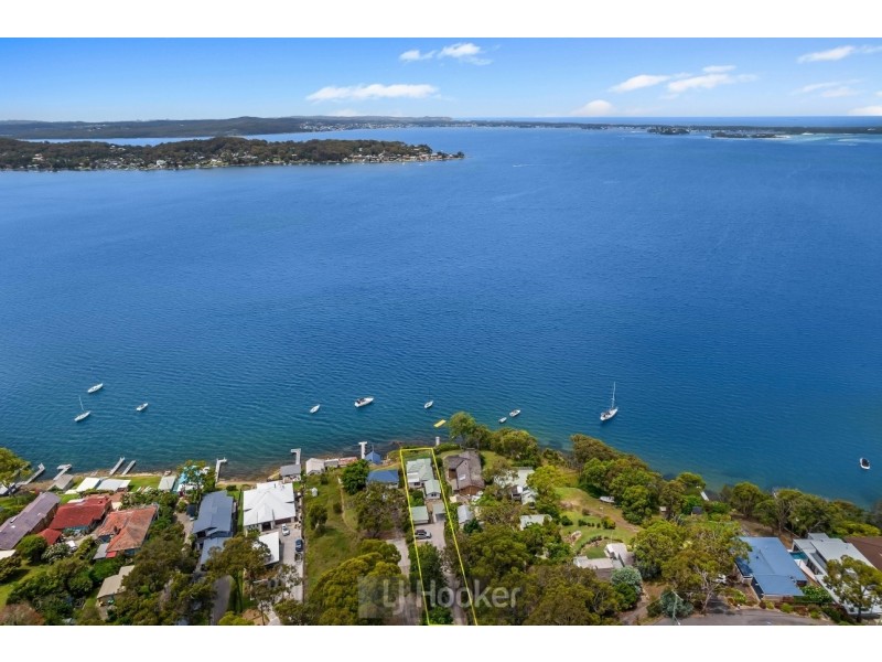 217 Fishing Point Road, Fishing Point NSW 2283