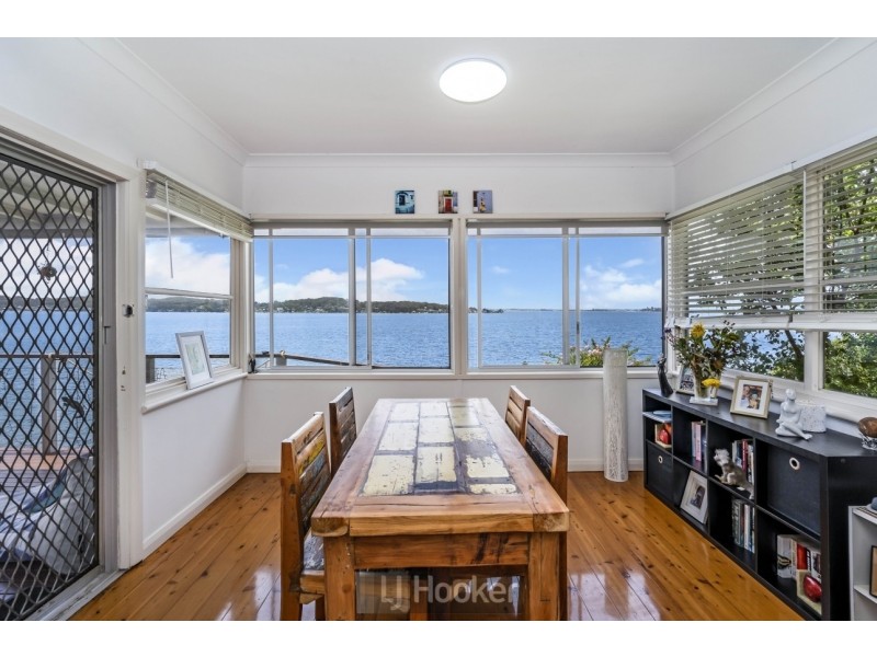 217 Fishing Point Road, Fishing Point NSW 2283
