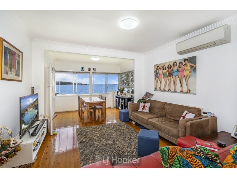 217 Fishing Point Road, Fishing Point NSW 2283