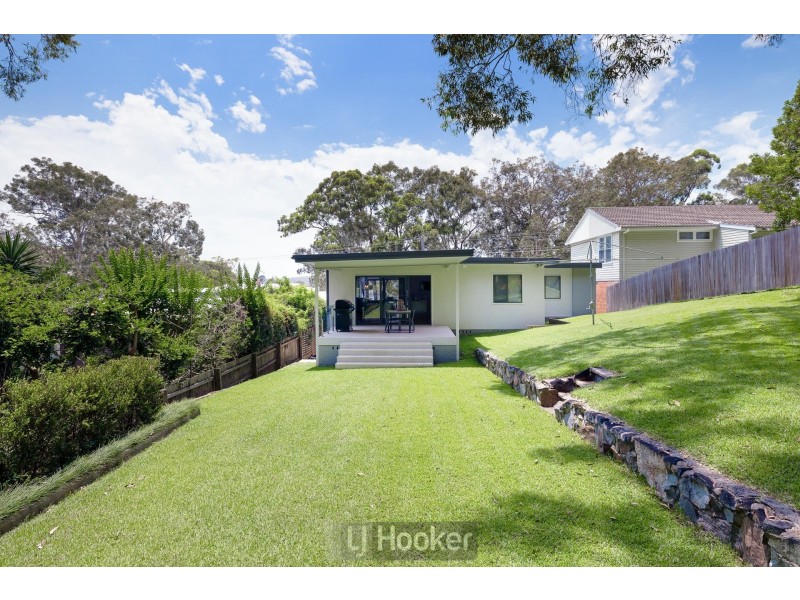 65 Skye Point Road, Coal Point NSW 2283