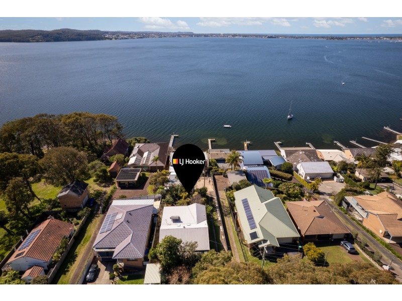 318 Skye Point Road, Coal Point NSW 2283