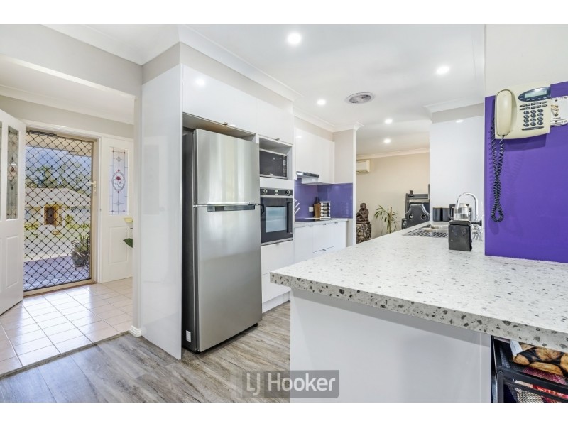 9 Honey Oak Drive, Toronto NSW 2283