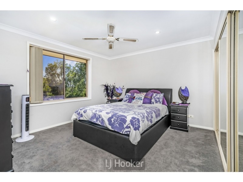 9 Honey Oak Drive, Toronto NSW 2283