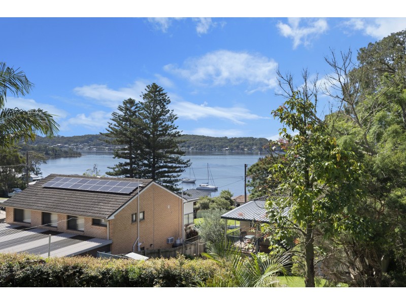 15B Sunlight Parade, Rathmines NSW 2283