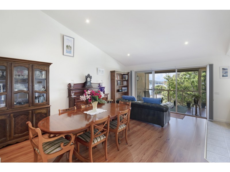 15B Sunlight Parade, Rathmines NSW 2283