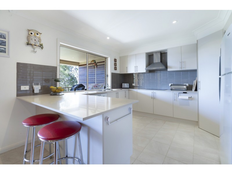 15B Sunlight Parade, Rathmines NSW 2283