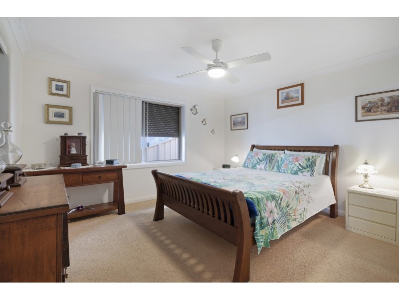 15B Sunlight Parade, Rathmines NSW 2283