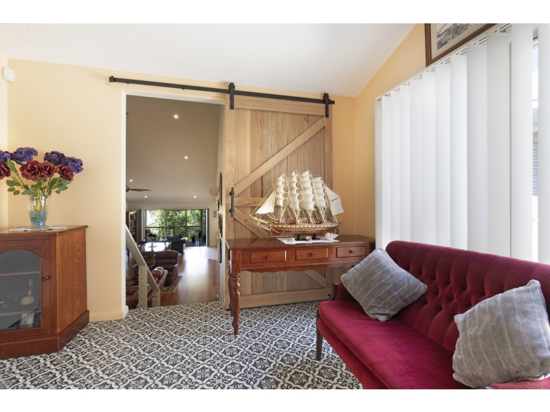 15B Sunlight Parade, Rathmines NSW 2283