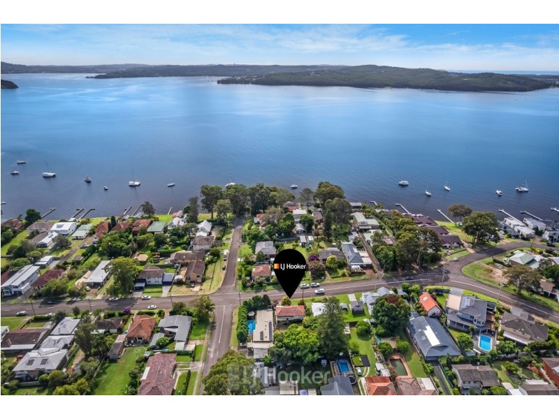 40 Excelsior Parade, Carey Bay NSW 2283