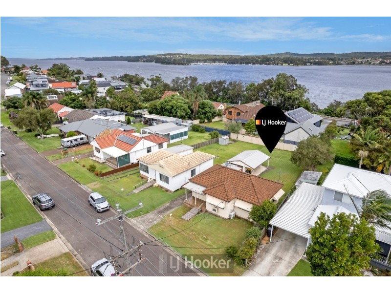 92 Berkeley Street, Speers Point NSW 2284