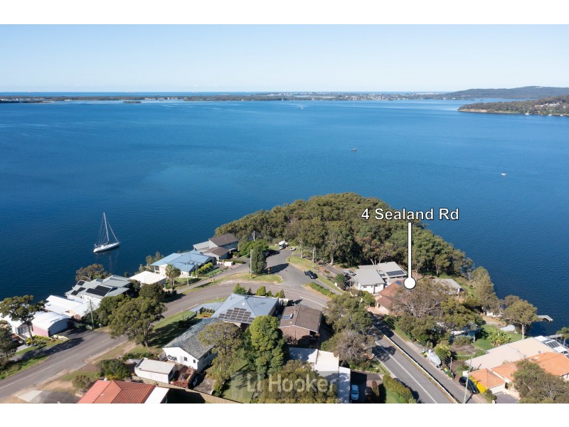 4 Sealand Road, Fishing Point NSW 2283