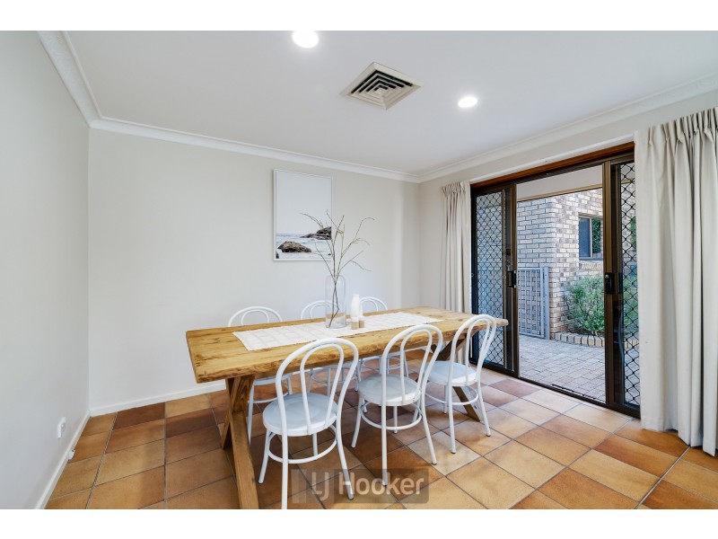 4 Sealand Road, Fishing Point NSW 2283