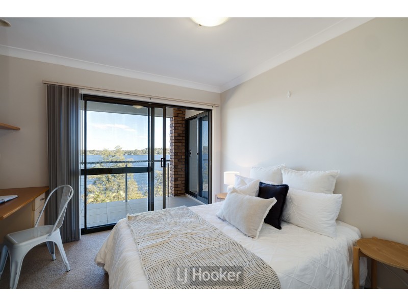 4 Sealand Road, Fishing Point NSW 2283