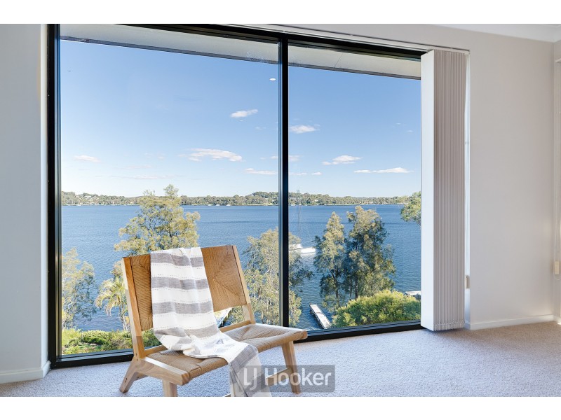 4 Sealand Road, Fishing Point NSW 2283