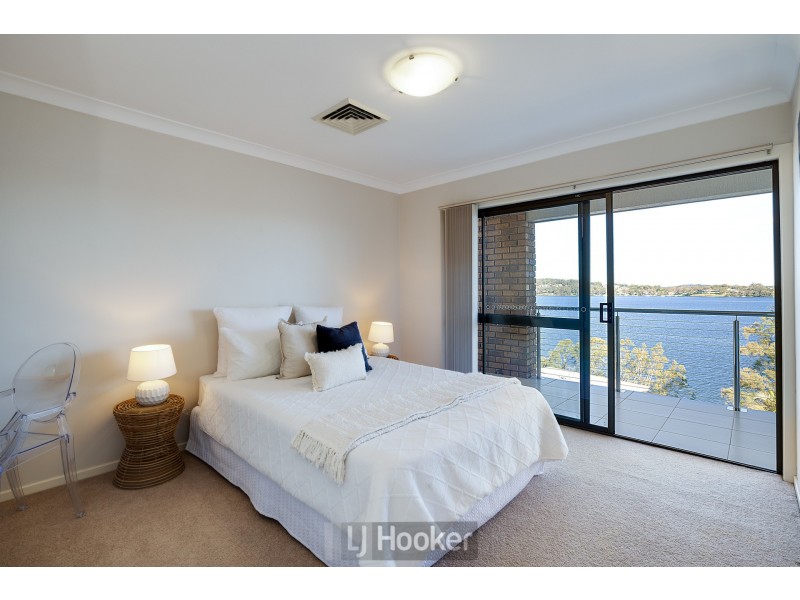 4 Sealand Road, Fishing Point NSW 2283
