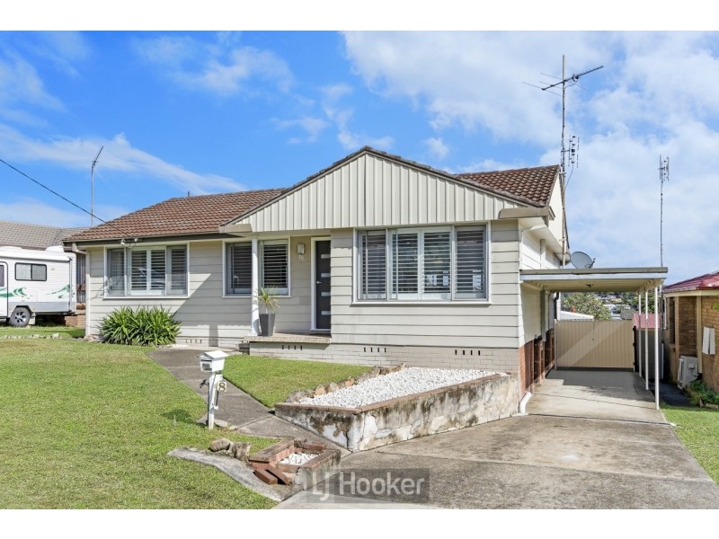 18 Carlisle Row, Fishing Point NSW 2283