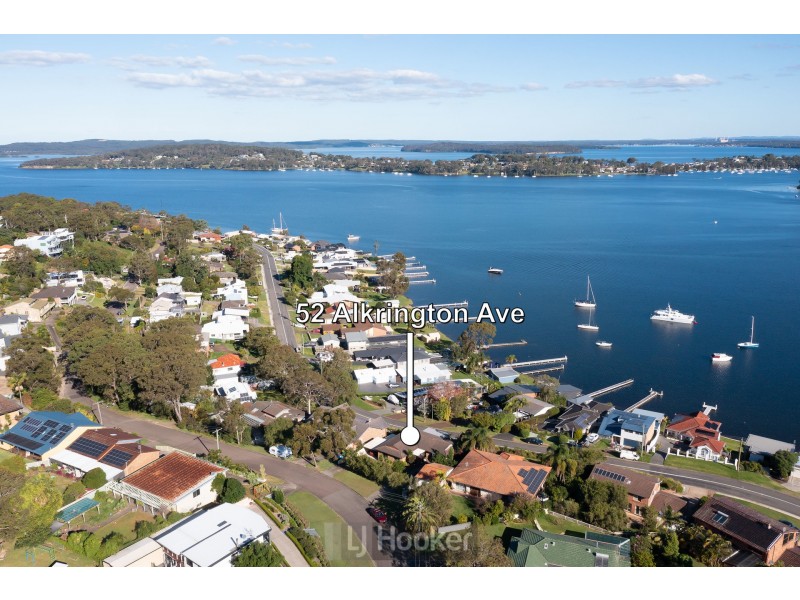 52 Alkrington Avenue, Fishing Point NSW 2283