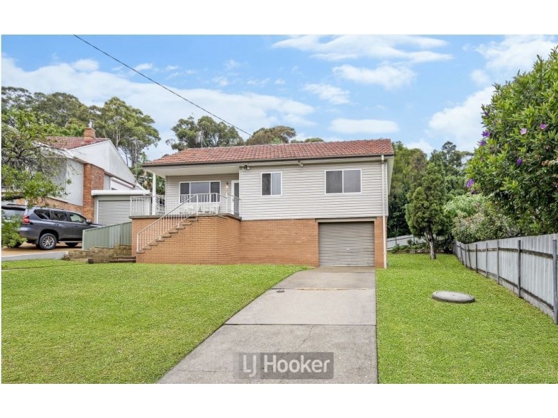 22 Christopher Avenue, Valentine NSW 2280