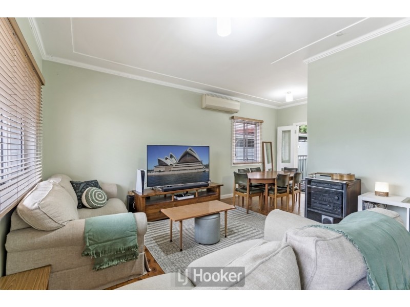 22 Christopher Avenue, Valentine NSW 2280