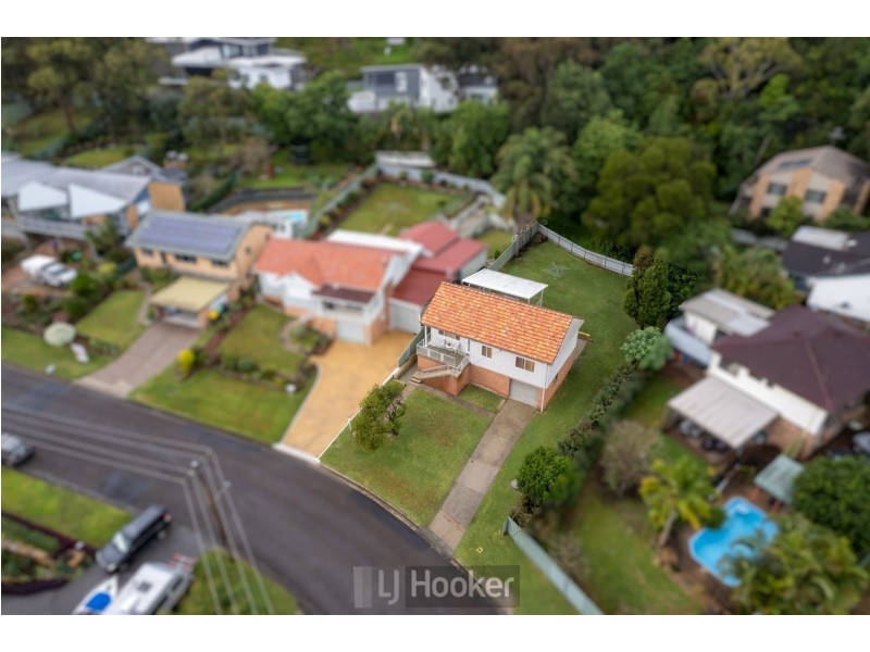 22 Christopher Avenue, Valentine NSW 2280