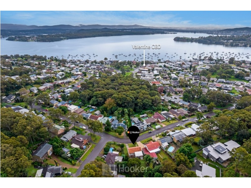 22 Christopher Avenue, Valentine NSW 2280