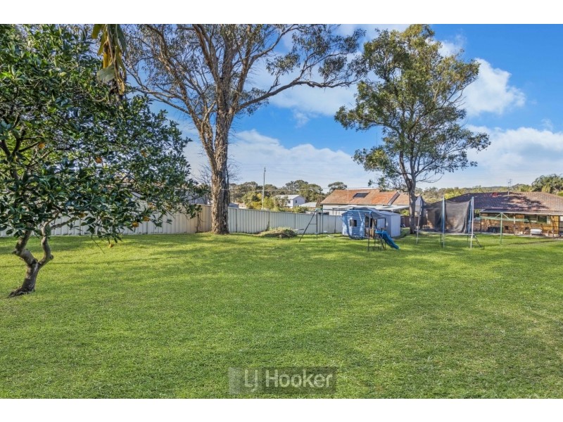 11 Reynolds Street, Blackalls Park NSW 2283