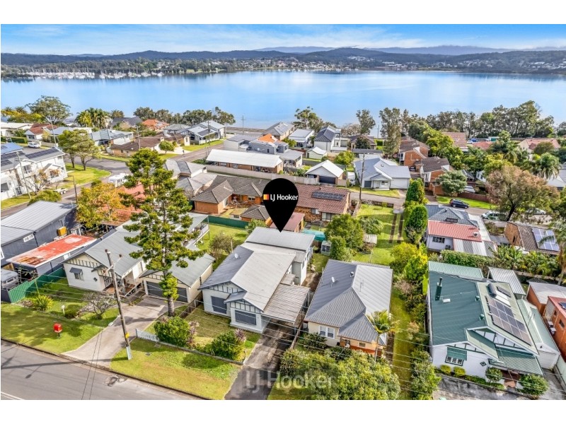 4 Speers Street, Speers Point NSW 2284