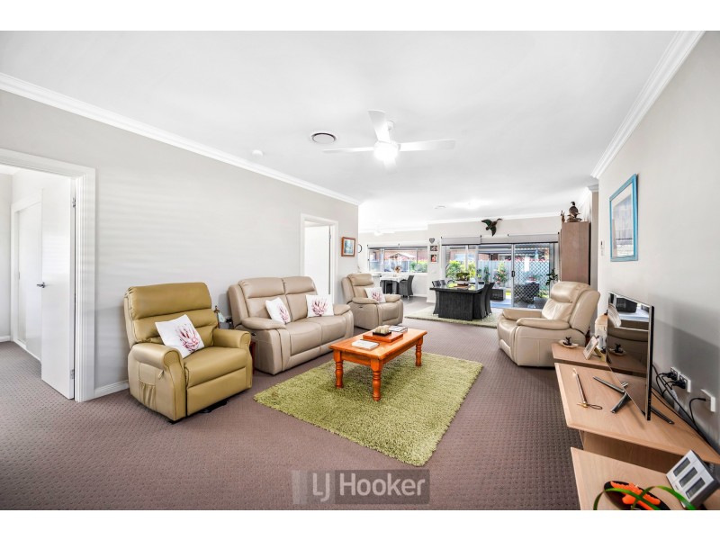 6 Lorikeet Circuit, Fullerton Cove NSW 2318