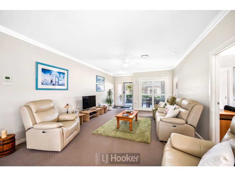 6 Lorikeet Circuit, Fullerton Cove NSW 2318