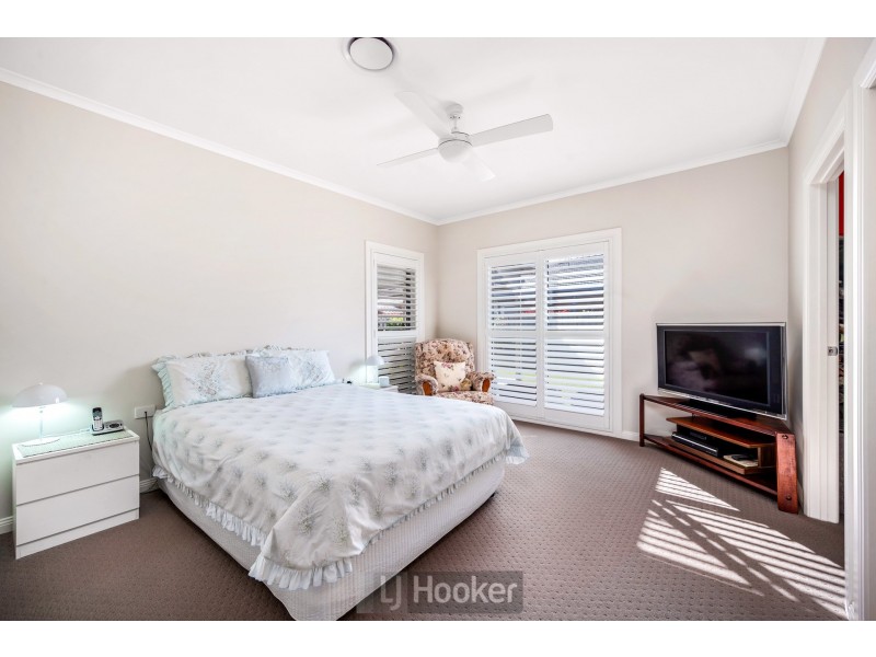6 Lorikeet Circuit, Fullerton Cove NSW 2318