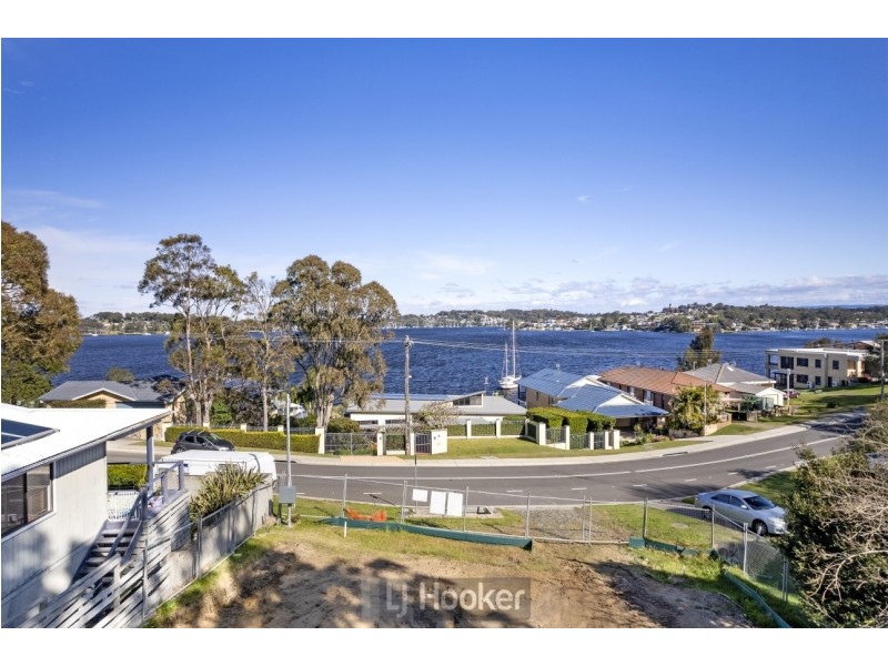 13A Sealand Road, Fishing Point NSW 2283