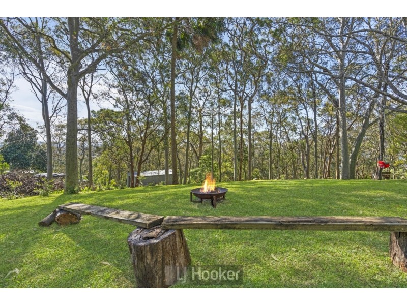 24 Coal Point Road, Coal Point NSW 2283