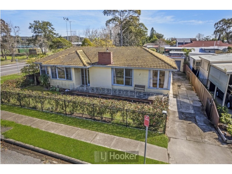 11 Park Road, Speers Point NSW 2284