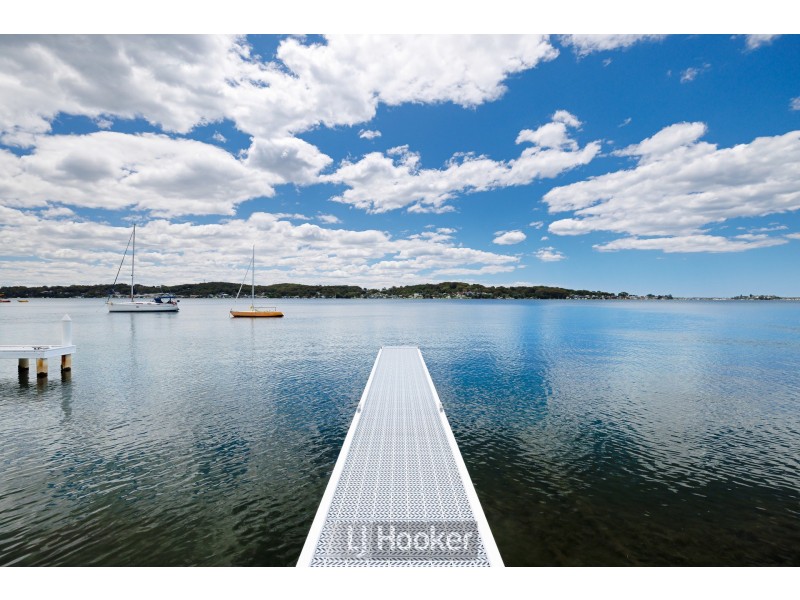 141 Fishing Point Road, Fishing Point NSW 2283