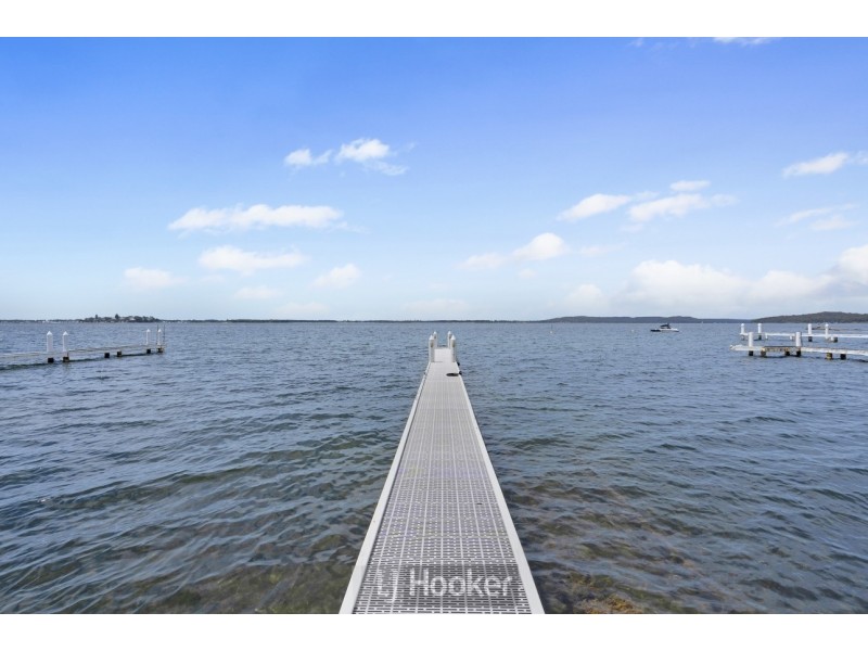 390 Skye Point Road, Coal Point NSW 2283