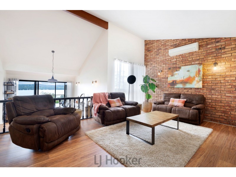 12 Thompson Road, Speers Point NSW 2284