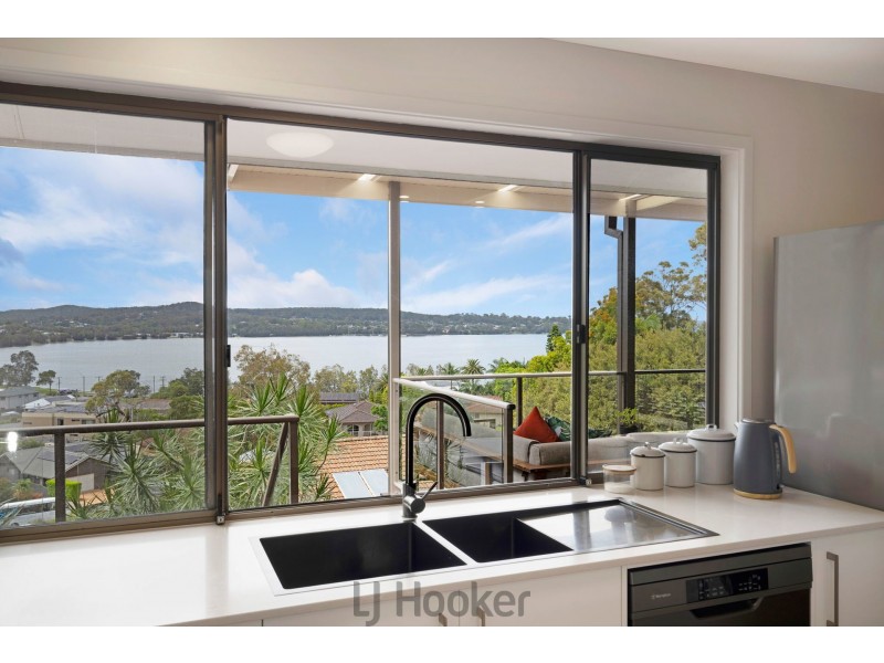 12 Thompson Road, Speers Point NSW 2284
