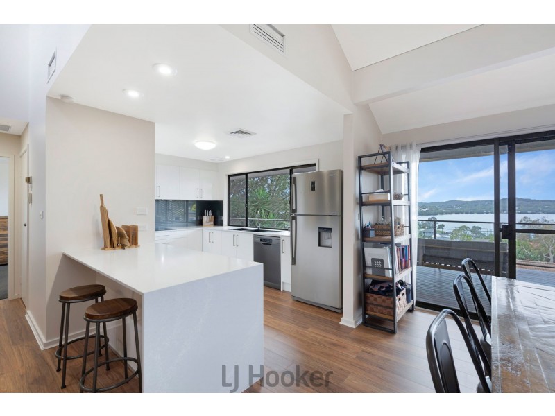 12 Thompson Road, Speers Point NSW 2284