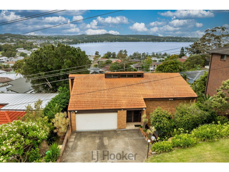 12 Thompson Road, Speers Point NSW 2284
