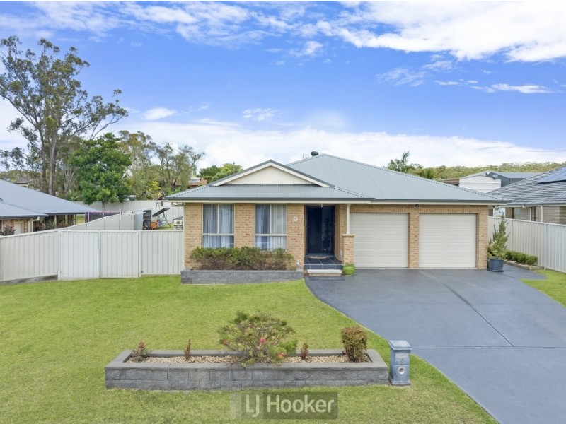 9 Fred Avery Drive, Buttaba NSW 2283