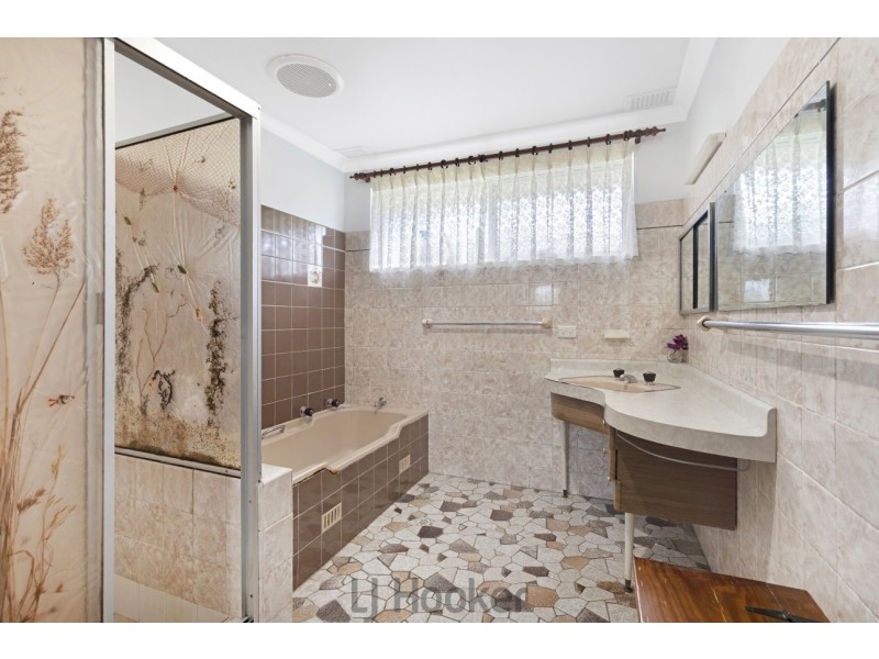 1 Blandford Street, Fennell Bay NSW 2283