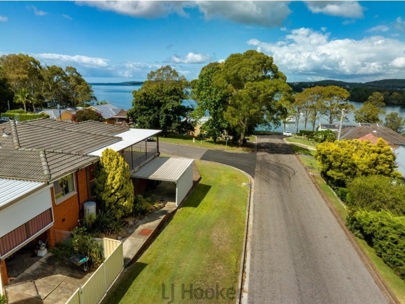 1 Blandford Street, Fennell Bay NSW 2283
