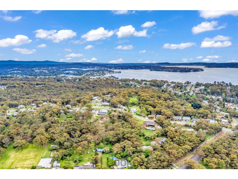 76 Lake View Road, Kilaben Bay NSW 2283