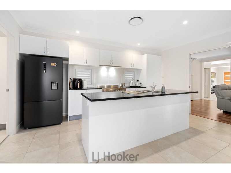 4 Rofe Street, Coal Point NSW 2283