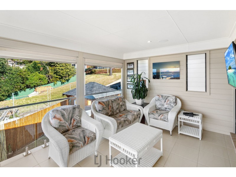 4 Rofe Street, Coal Point NSW 2283