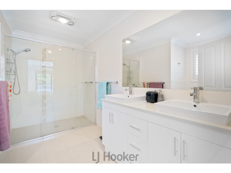 4 Rofe Street, Coal Point NSW 2283