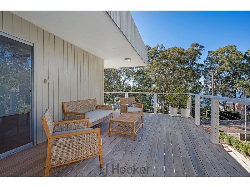 69 Skye Point Road, Coal Point NSW 2283