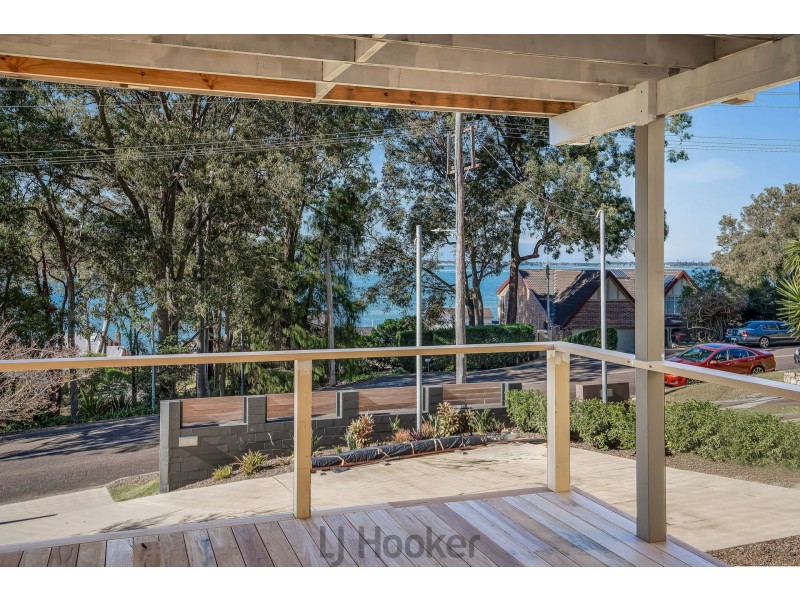 69 Skye Point Road, Coal Point NSW 2283