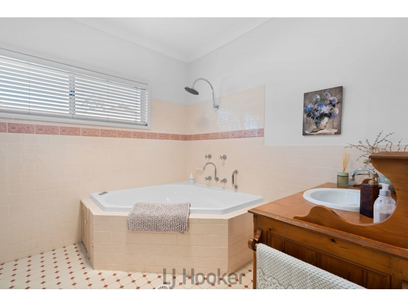 11 Payten Street, Eraring NSW 2264