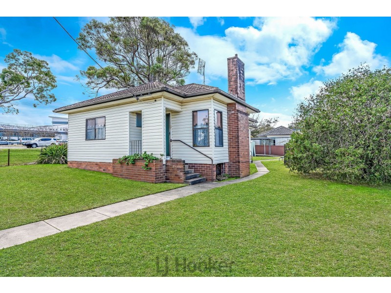 27 The Crescent, Gateshead NSW 2290